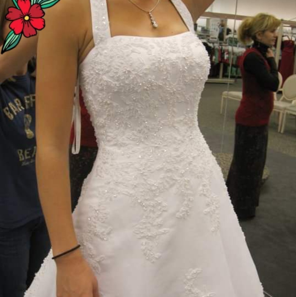 David's Bridal White Wedding Dress